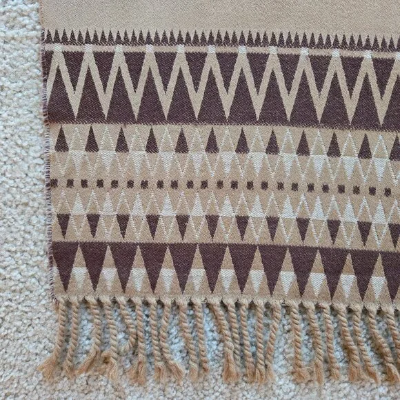 Cecchi e Cecchi Luxury Wool Wrap Scarf Southwest Aztec - Picture 4 of 16